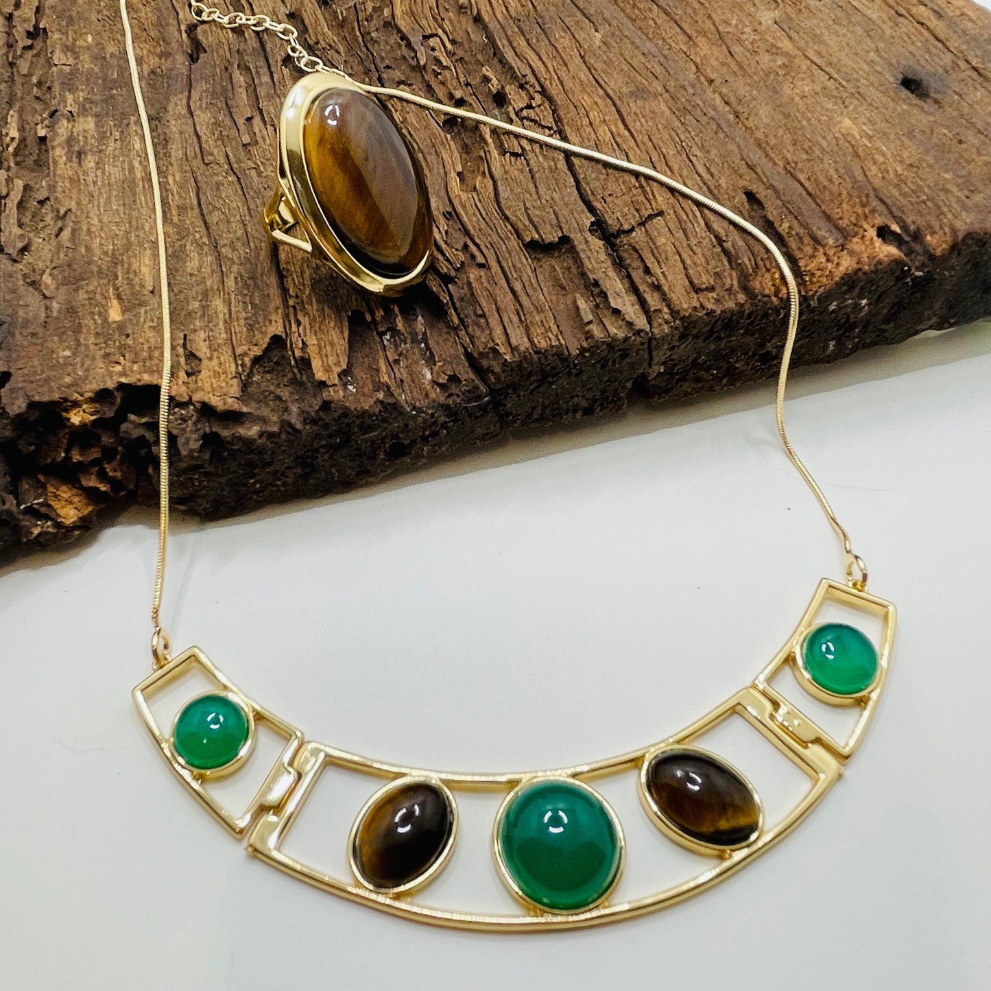 Jungle Gems Short Necklace