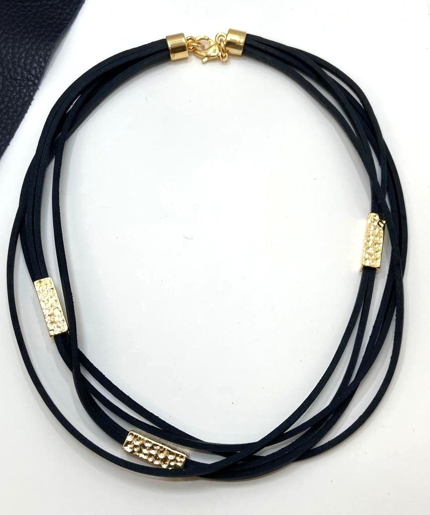 Iberia Short Necklace- Black
