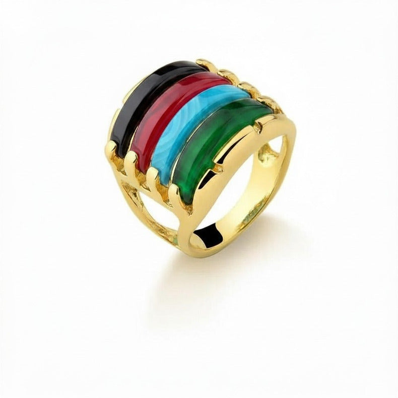 Anello con quattro gemme a strati