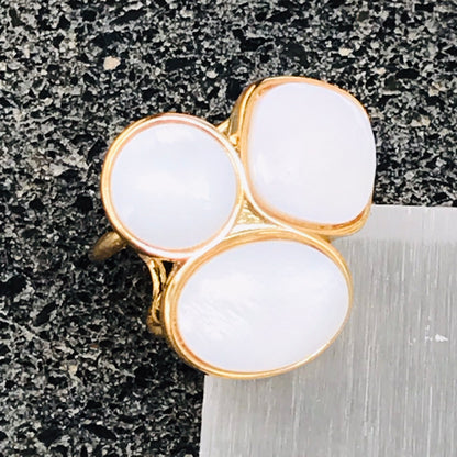 Three Gemstones Adjustable Ring - Mother of Pearl
