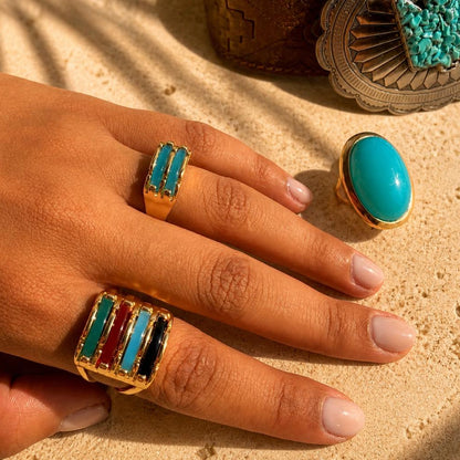 Anello con quattro gemme a strati