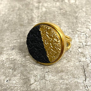 Concrete Texture Round Ring- Gold - Black