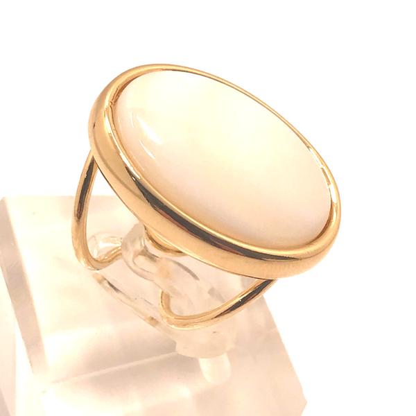 Oval Gemstone Adjustable Ring - Mother of Pearl